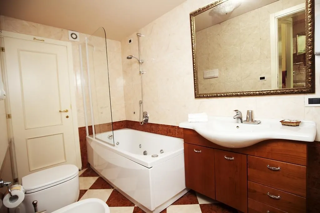 Residence Odoni Венеция